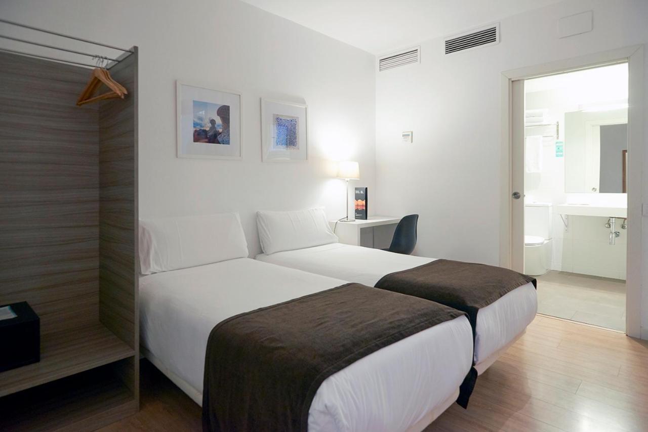 Hotel Bestprice Diagonal Barcelona Luaran gambar